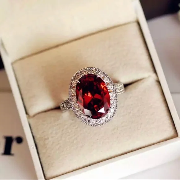 Luxury Male Female Big Oval Ring Charm Silver Color Red Stone Ring Engag… - Picture 6 of 8